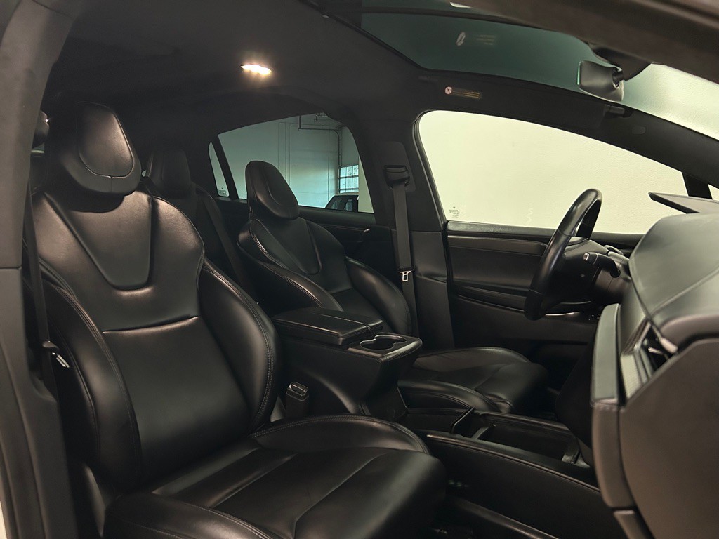 2019 Tesla Model X Image 31