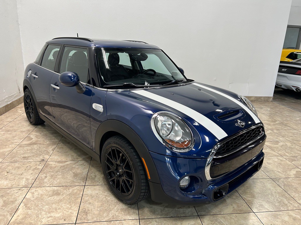 2016 MINI Cooper Image 5