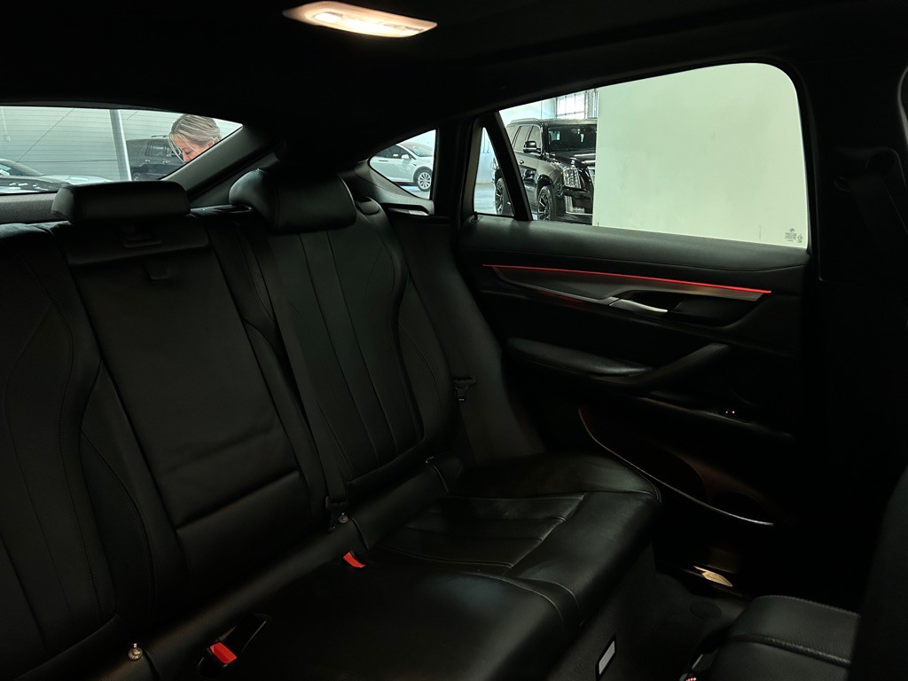 2018 BMW X6 Image 40