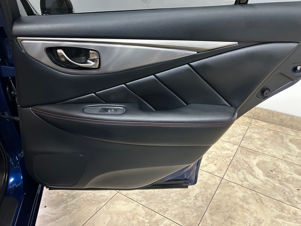 2019 INFINITI Q50 Image 38