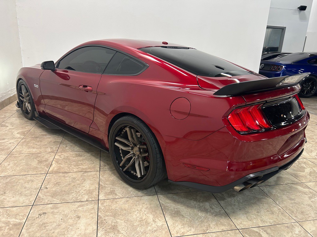 2019 Ford Mustang Image 9