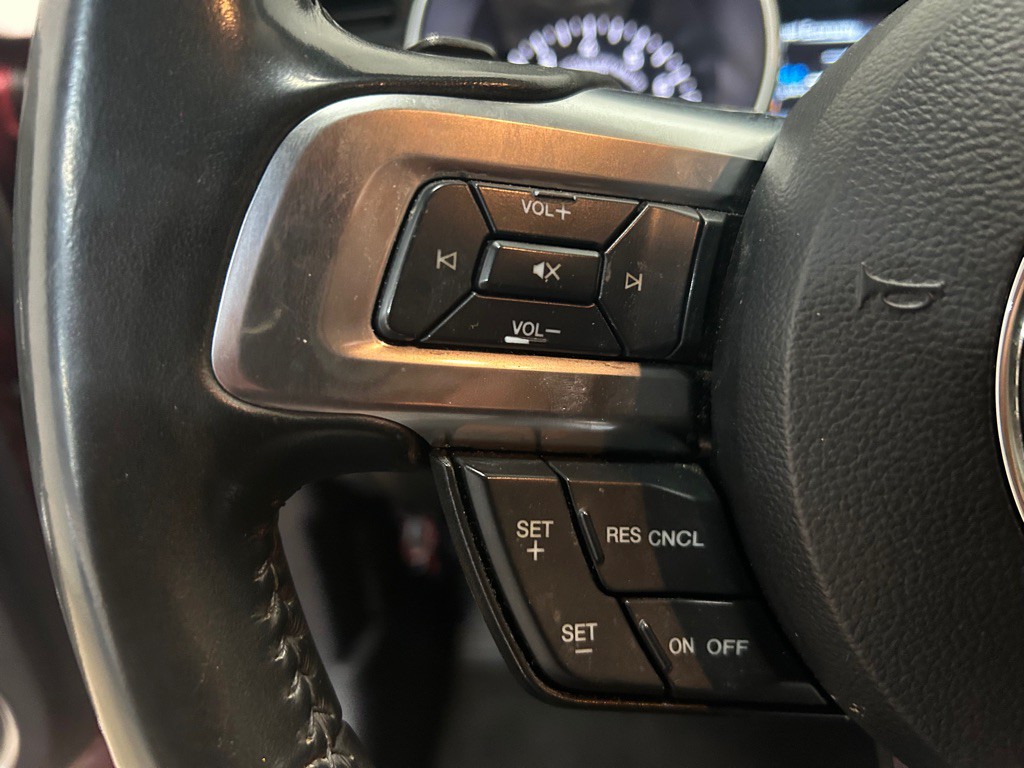 2019 Ford Mustang Image 21