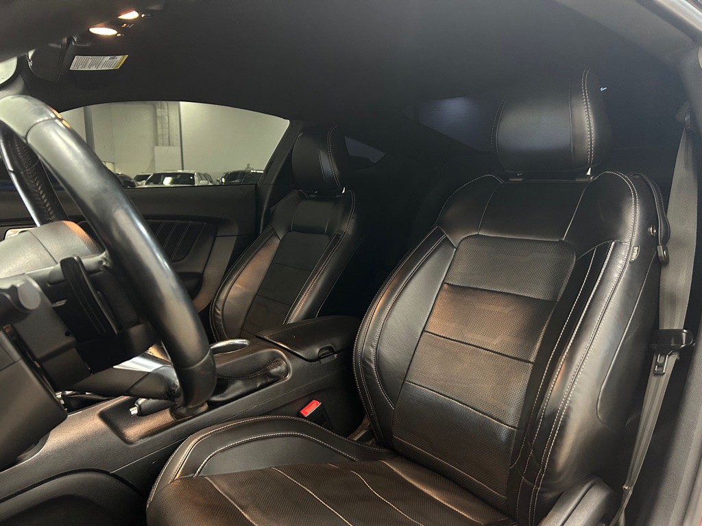 2019 Ford Mustang Image 29