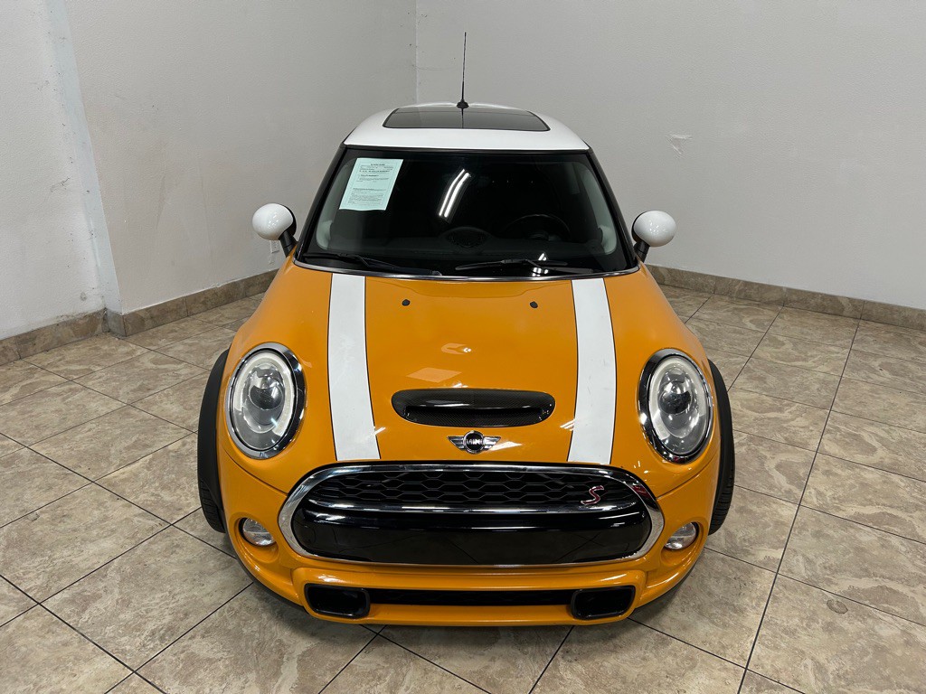 2016 MINI Cooper Image 2