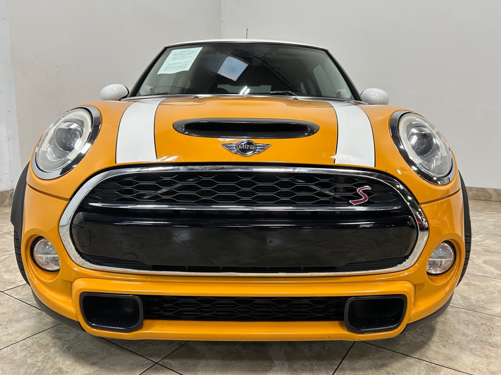 2016 MINI Cooper Image 5