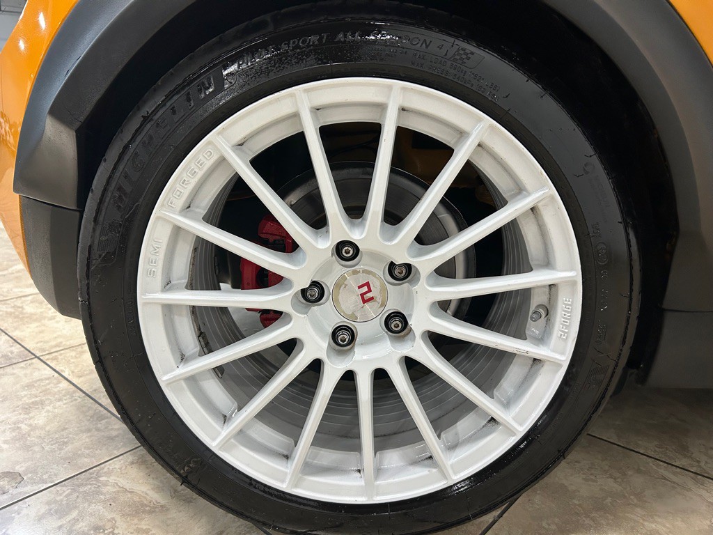 2016 MINI Cooper Image 17