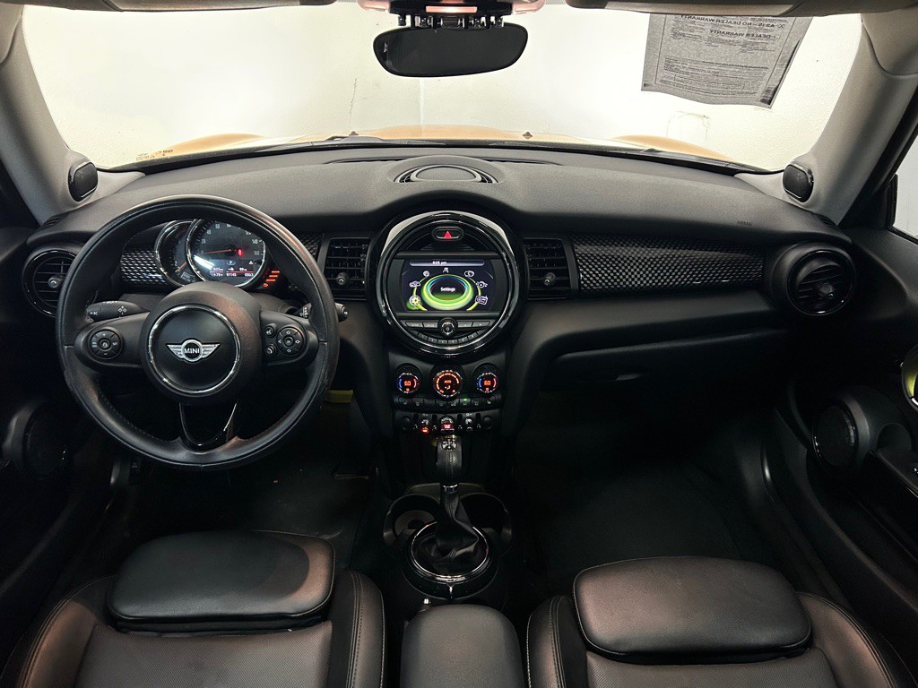 2016 MINI Cooper Image 39