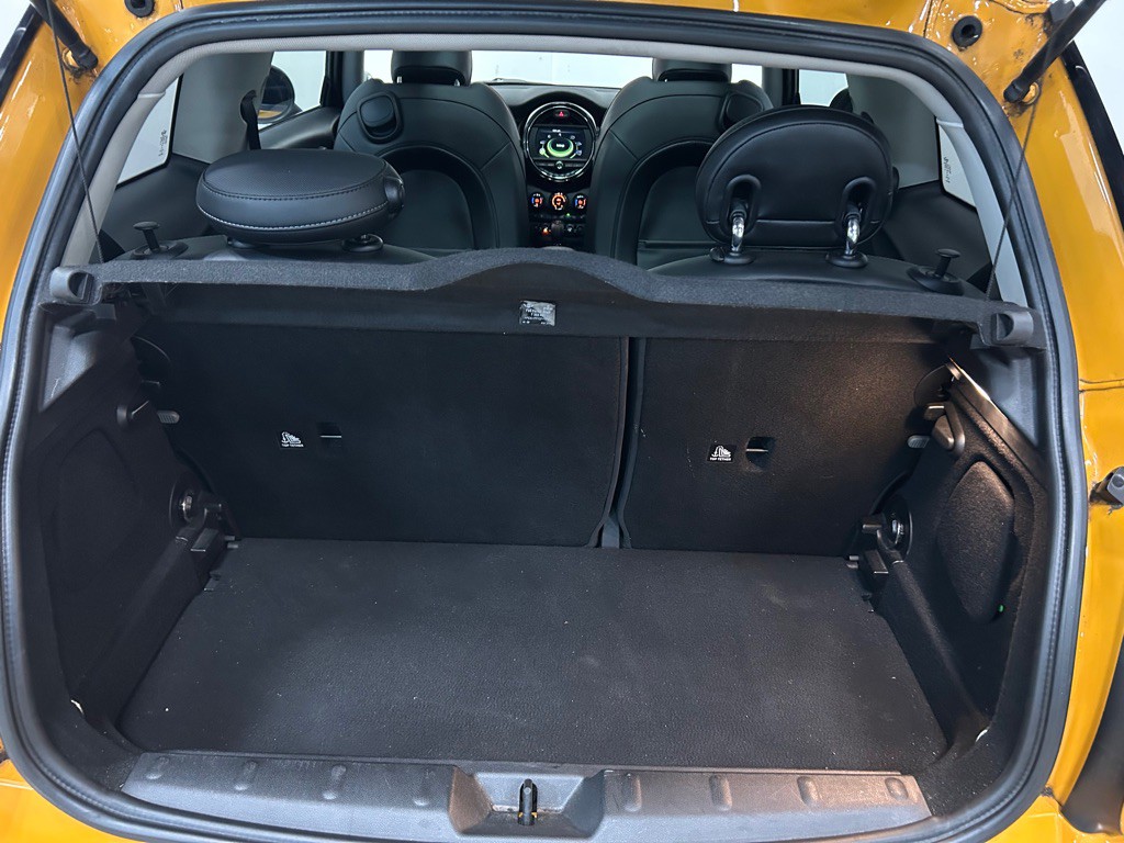 2016 MINI Cooper Image 42