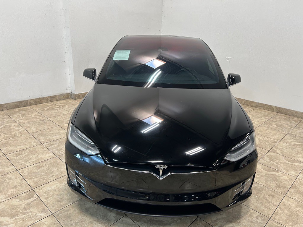 2016 Tesla Model X Image 2