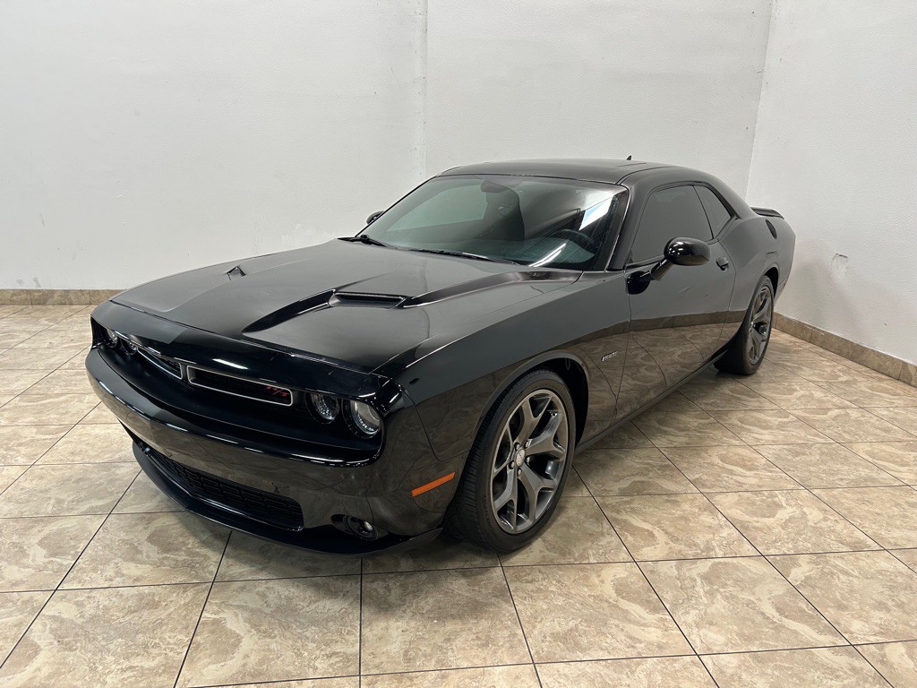 2015 Dodge Challenger Image 1