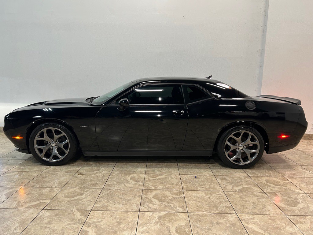 2015 Dodge Challenger Image 3