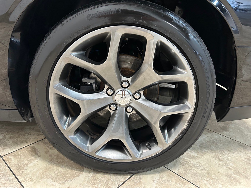 2015 Dodge Challenger Image 11