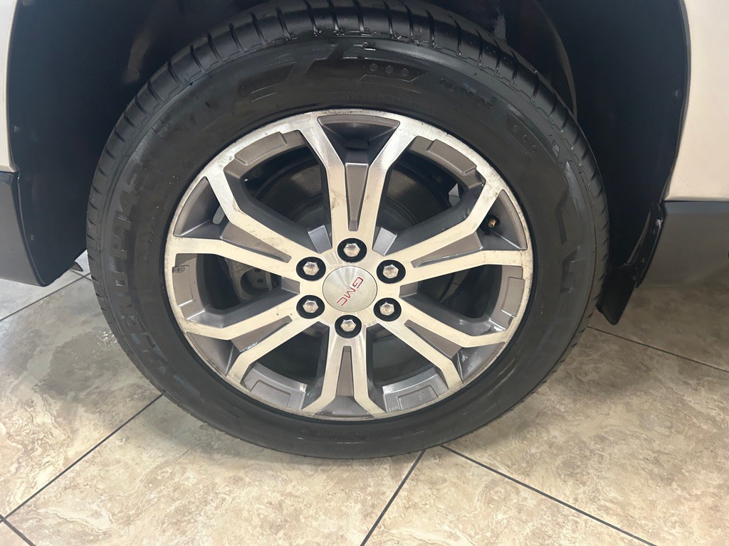 2016 GMC Acadia Image 11