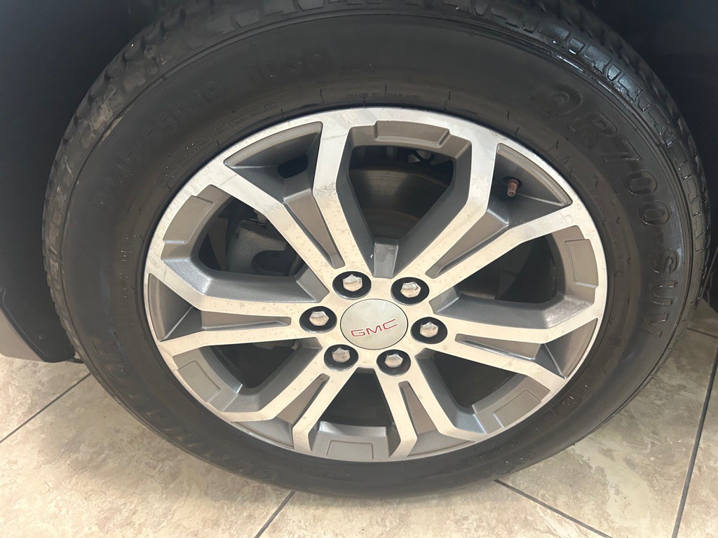 2016 GMC Acadia Image 12