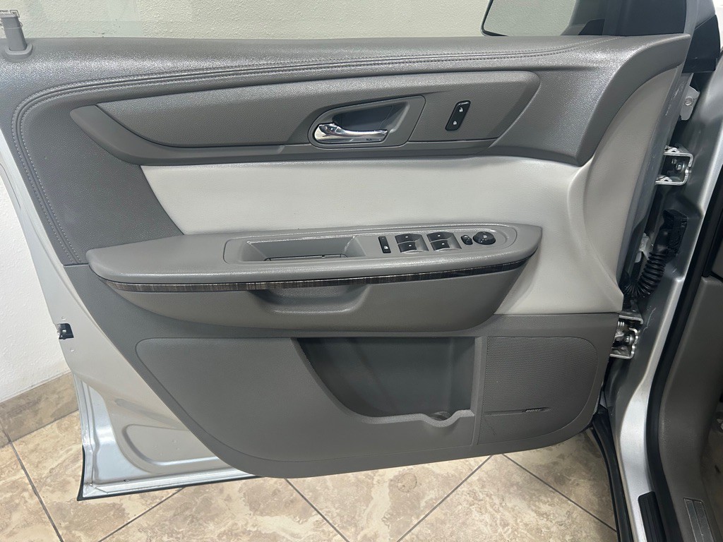 2016 GMC Acadia Image 14