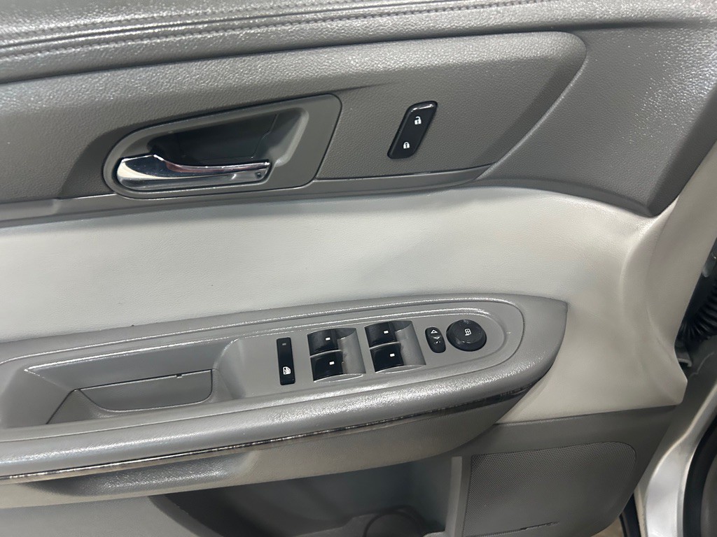 2016 GMC Acadia Image 15