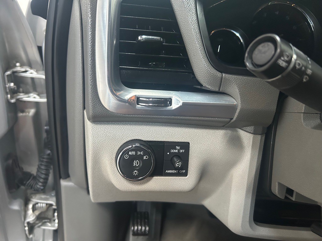 2016 GMC Acadia Image 16