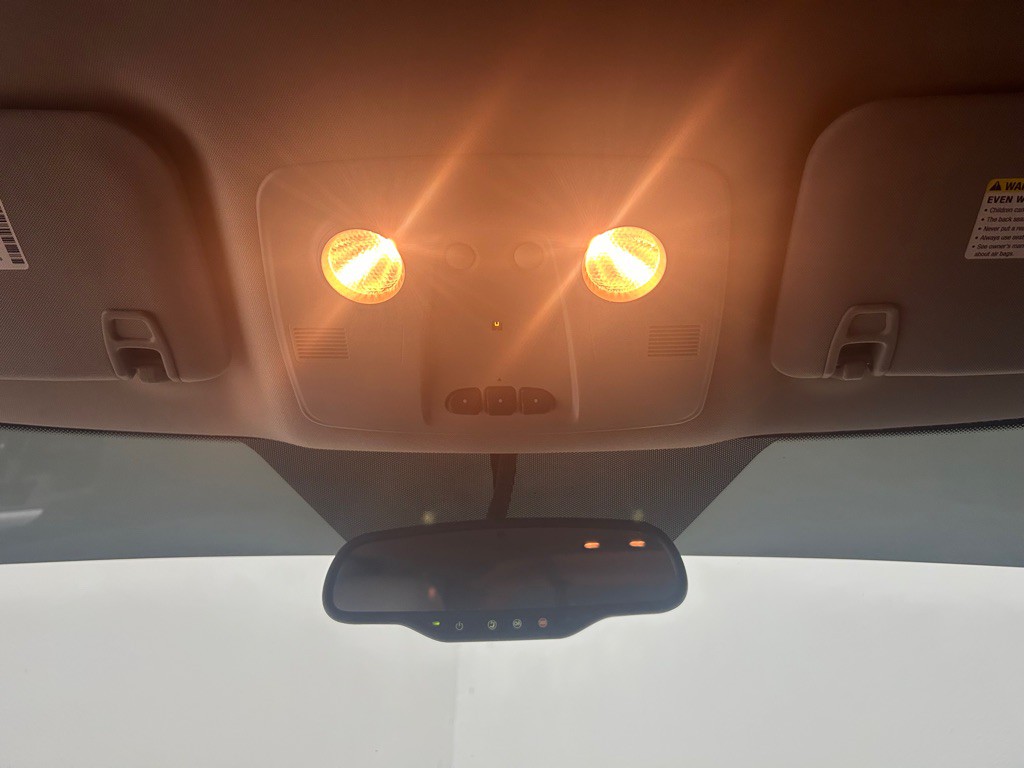 2016 GMC Acadia Image 24