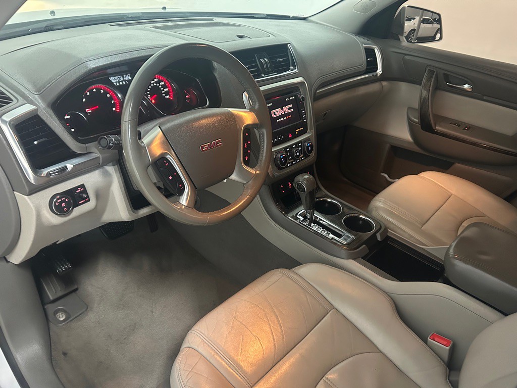 2016 GMC Acadia Image 25