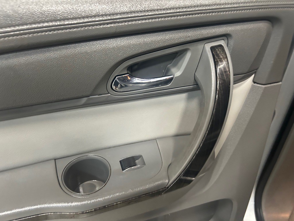 2016 GMC Acadia Image 33