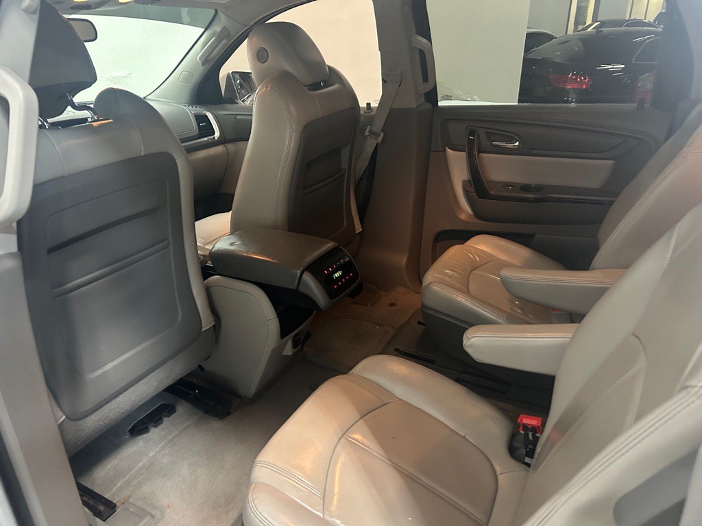 2016 GMC Acadia Image 34