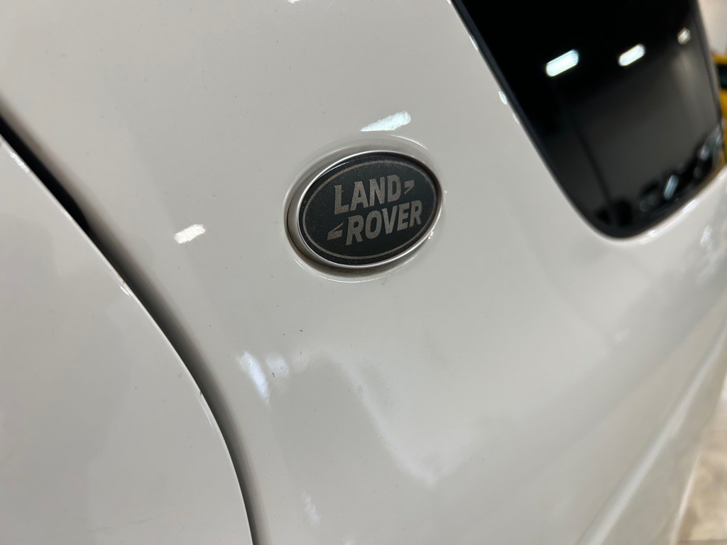 2020 Land Rover Discovery Sport Image 12