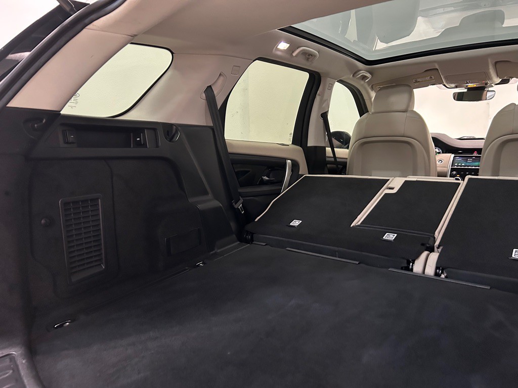 2020 Land Rover Discovery Sport Image 39