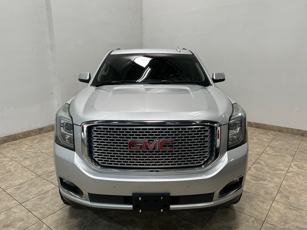 2016 GMC Yukon Image 2