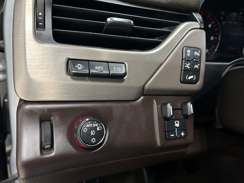 2016 GMC Yukon Image 18