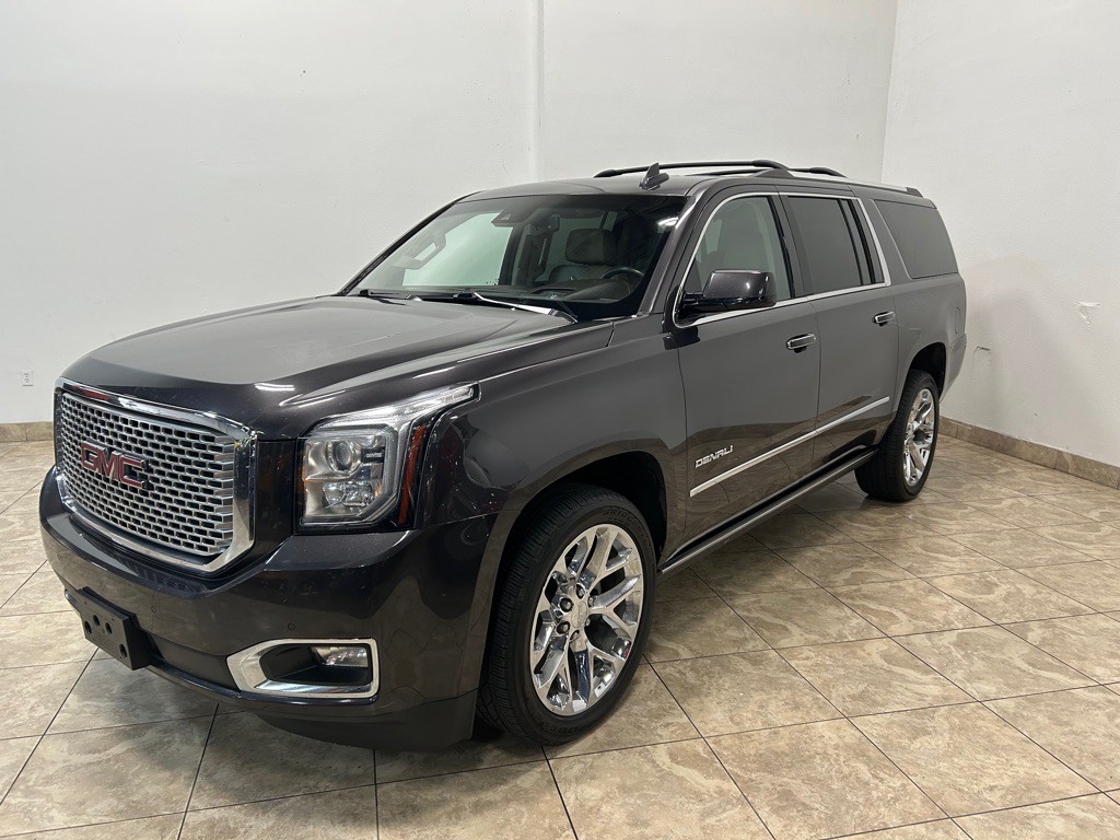 2017 GMC Yukon Image 1