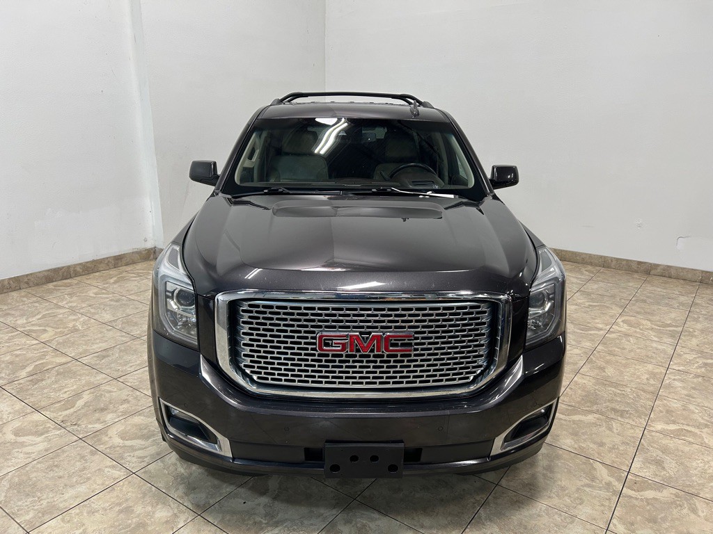 2017 GMC Yukon Image 3