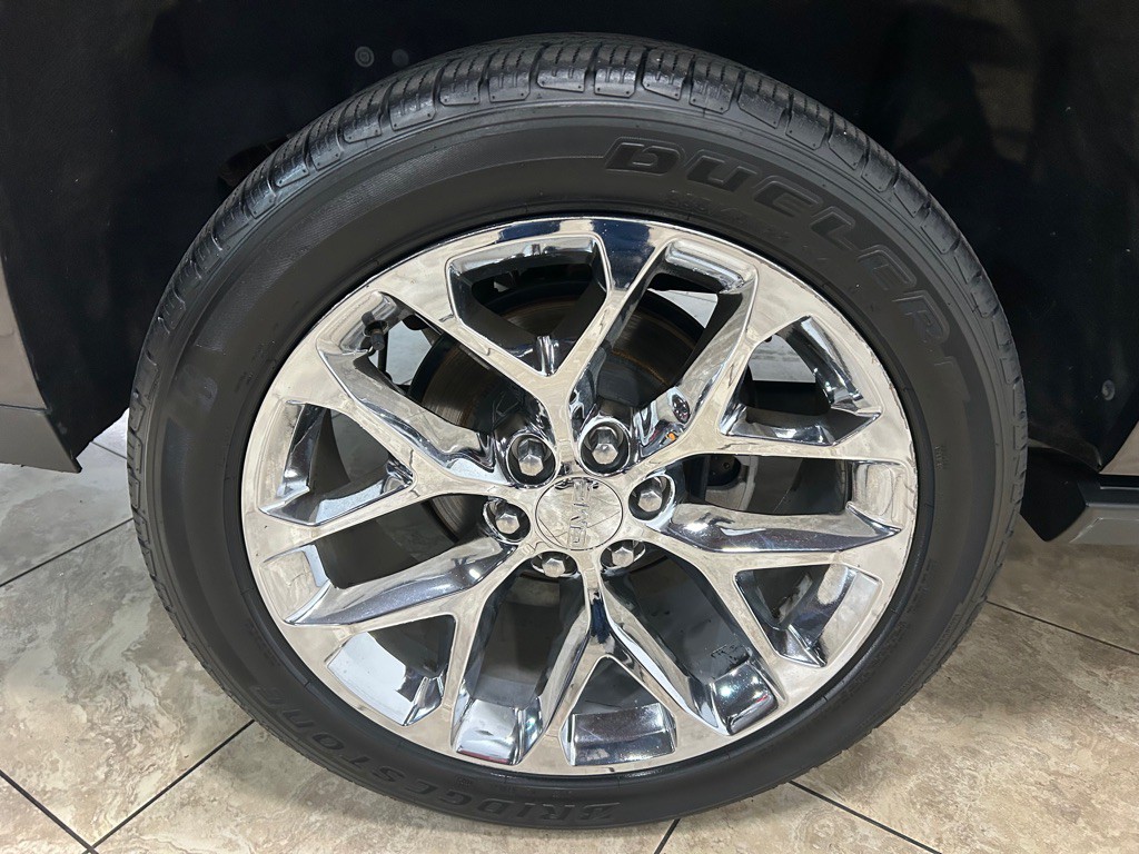 2017 GMC Yukon Image 12