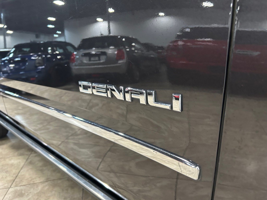 2017 GMC Yukon Image 16