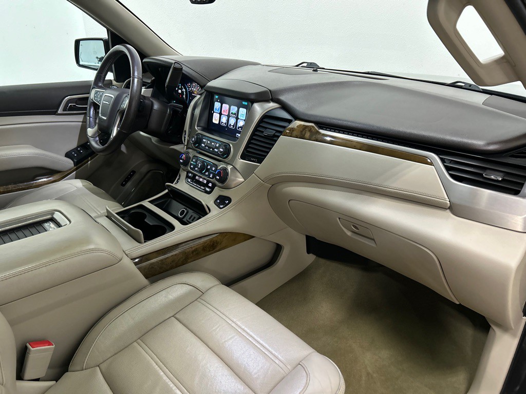 2017 GMC Yukon Image 33