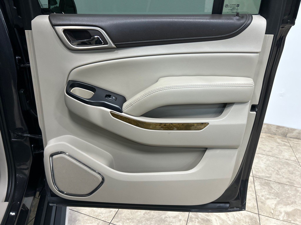 2017 GMC Yukon Image 40