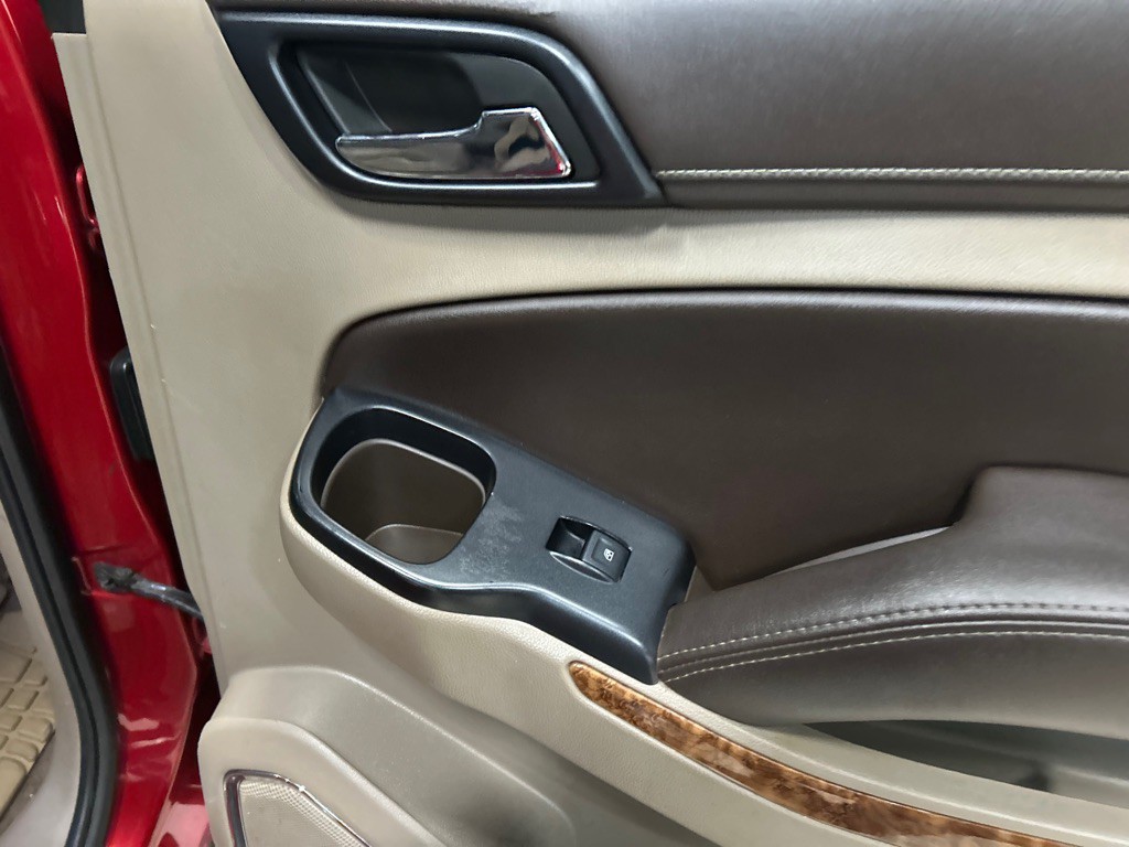 2015 Chevrolet Tahoe Image 29
