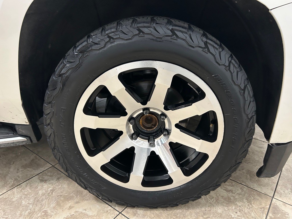 2015 Chevrolet Tahoe Image 11