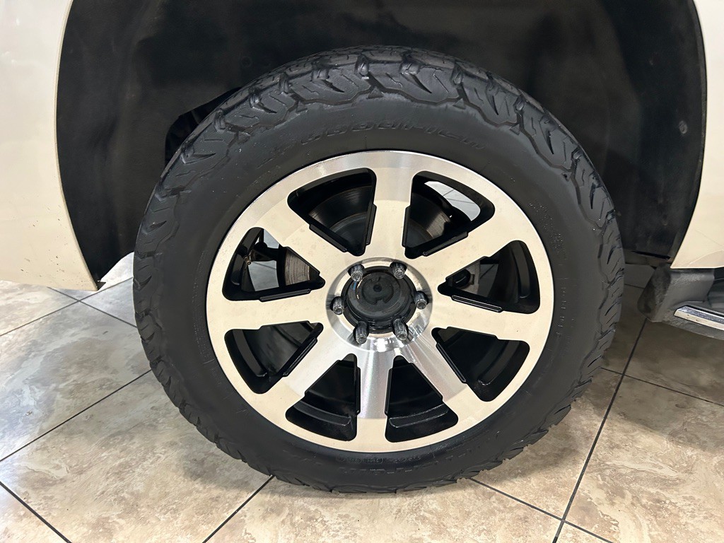 2015 Chevrolet Tahoe Image 12