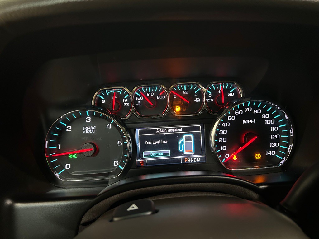 2015 Chevrolet Tahoe Image 18