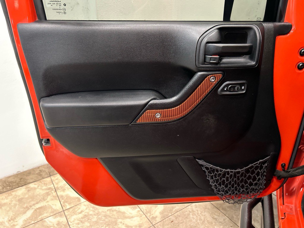 2015 Jeep Wrangler Unlimited Image 25