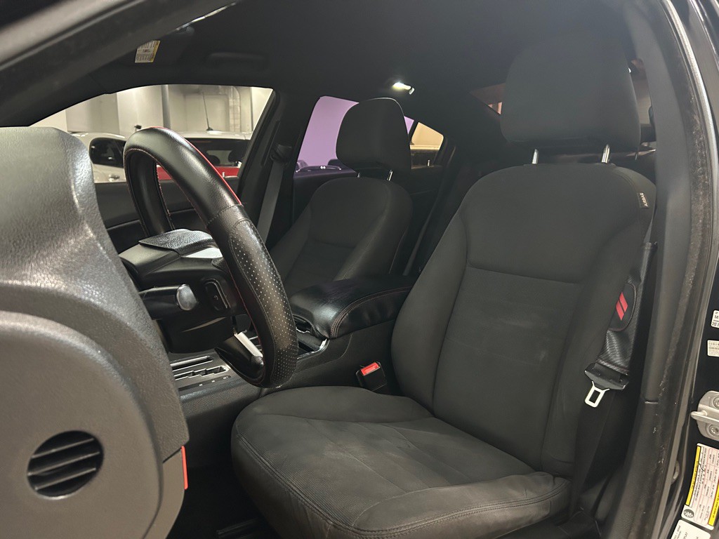 2013 Dodge Charger Image 24