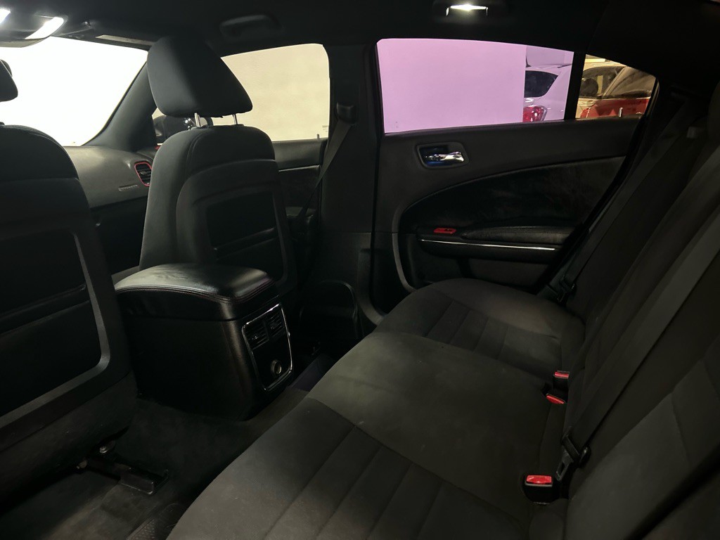2013 Dodge Charger Image 32
