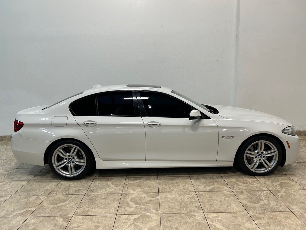 2015 BMW 5 Series Image 6