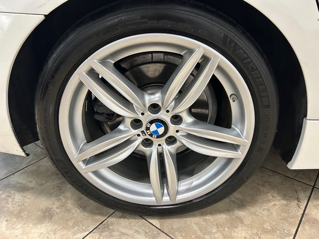 2015 BMW 5 Series Image 11