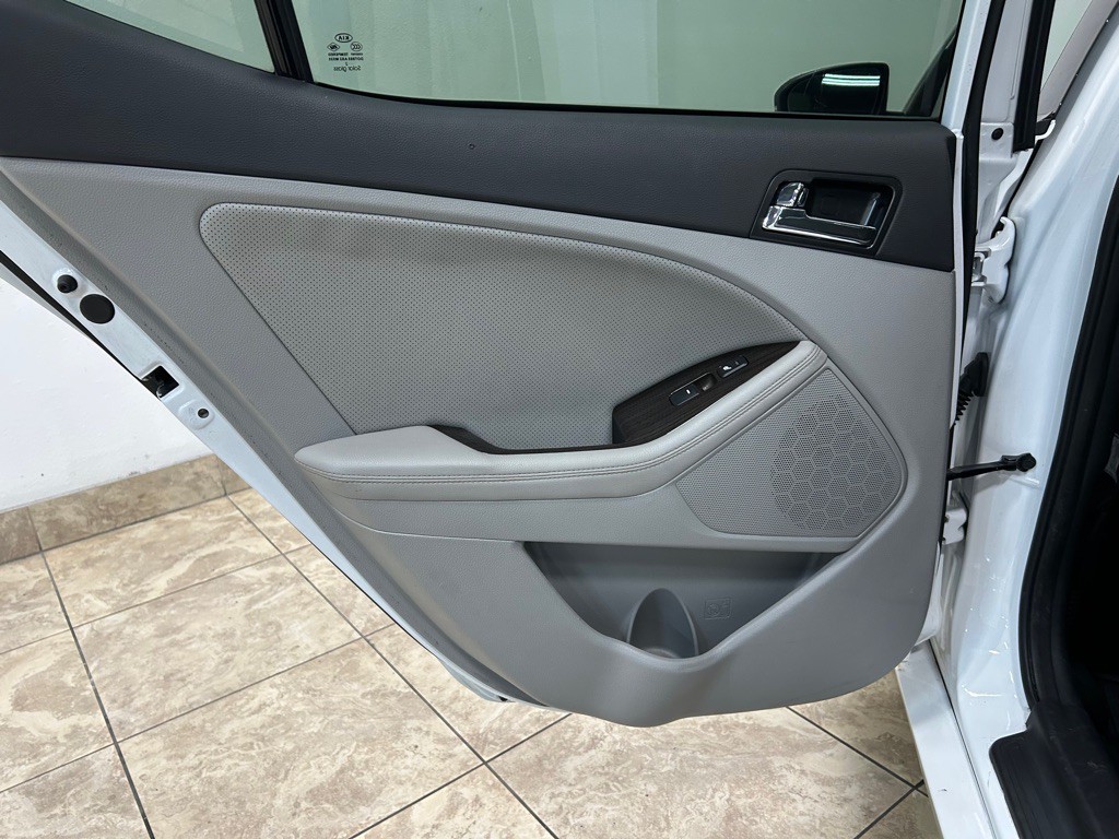 2013 Kia Optima Image 26