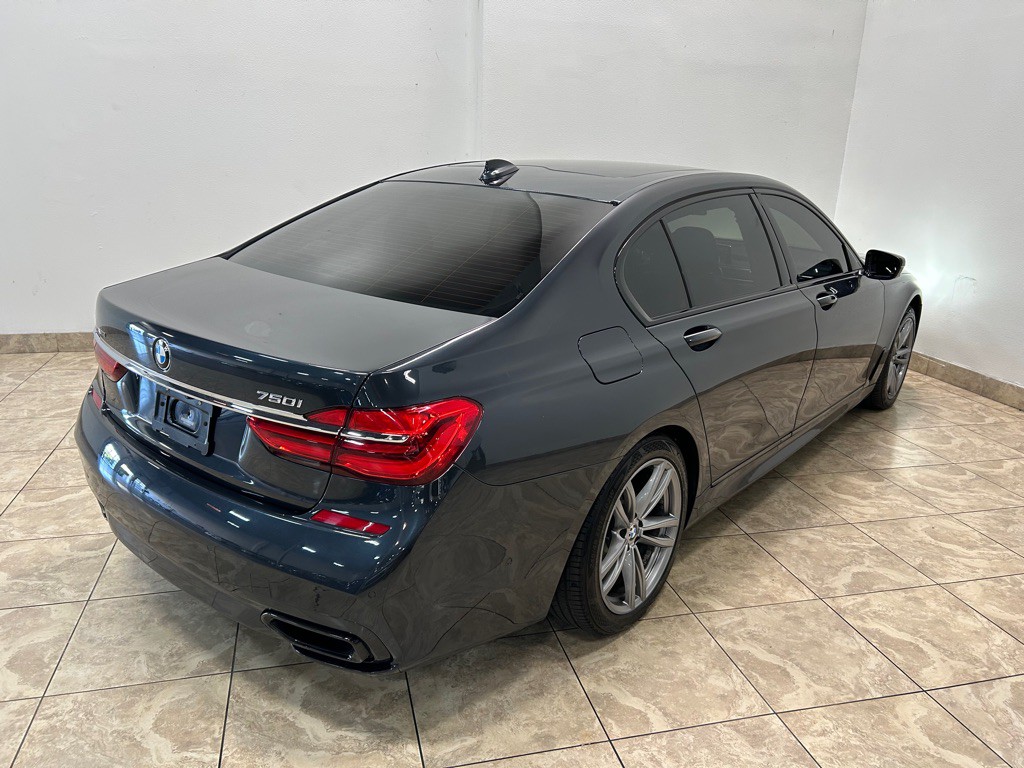 2016 BMW 7 Series Image 6