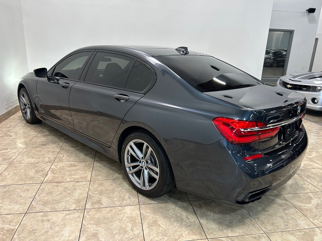 2016 BMW 7 Series Image 8