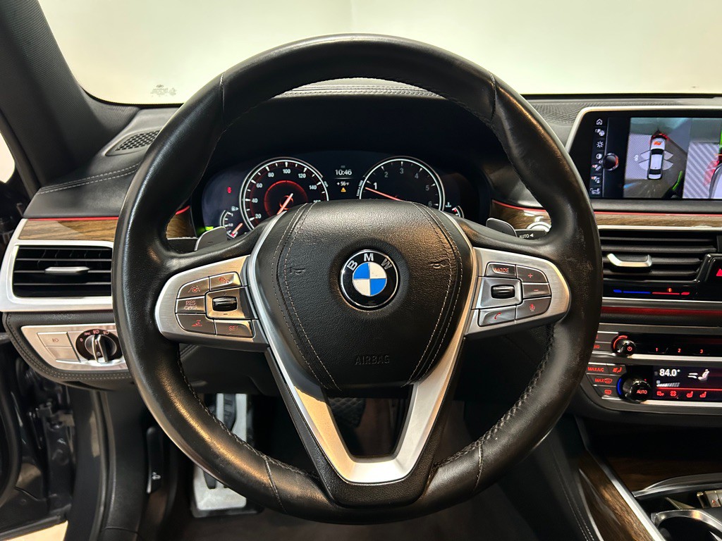2016 BMW 7 Series Image 19