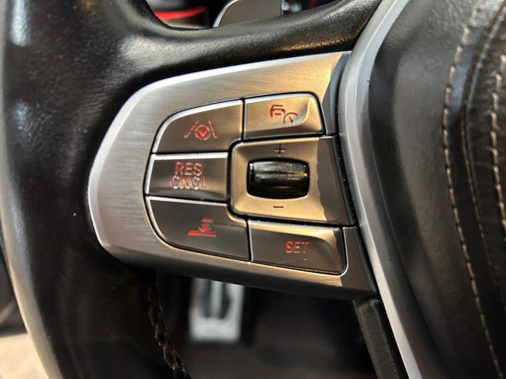 2016 BMW 7 Series Image 20