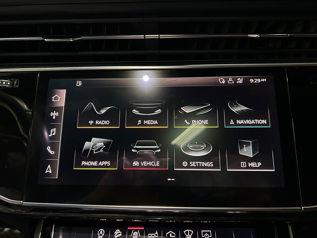 2019 Audi Q8 Image 23